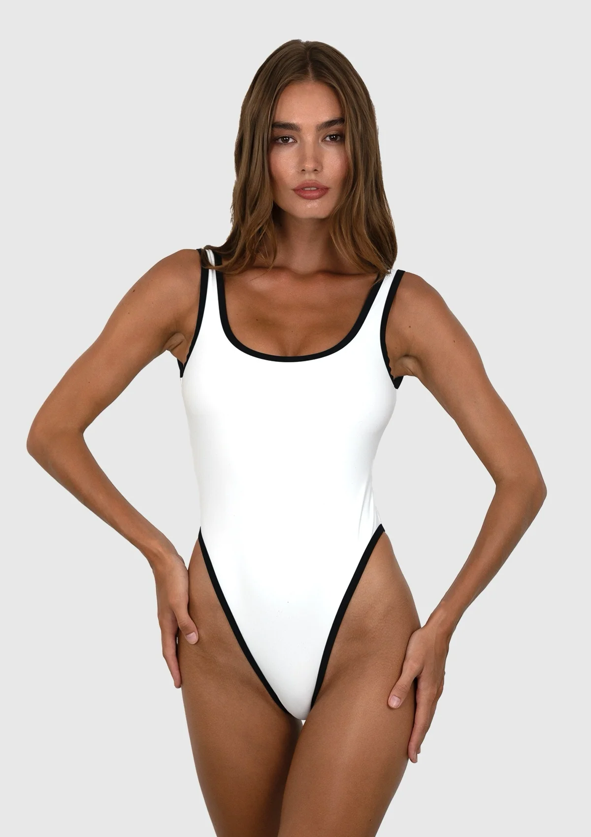 Capri One Piece - White - Image 3